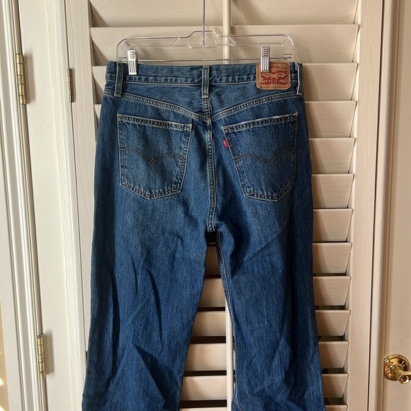 Size 29, Levi’s low pro straight leg jeans, distressed knees - Picture 4 of 5